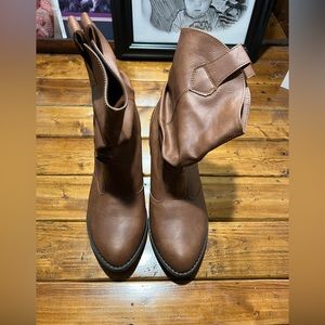 Size 11 Women’s Boots